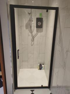 Spacious Cabin London Canary Wharf Free Parking B&B - Londra - 8