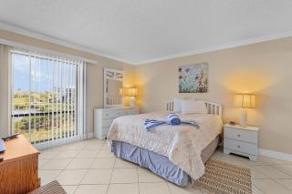 Bay Village 126- Charming Beachfront 2BR 2BA Condo with Balcony condo - 5