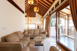 Family Only Villa with Pool & City View - 6BR De Reiz Meily Syariah - 2