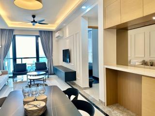 R&F Seaview Suite Walking to CIQ 2B2B - Johor Bahru - 6
