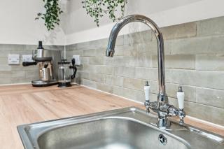 Luxury 3 Bedroom Cottage in Centre of Killin - 2