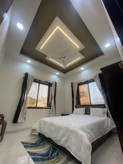 The Bourbon Estate - Mahirāvani - 8