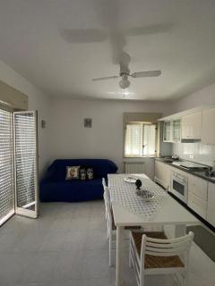 Jimmy 's House - 3