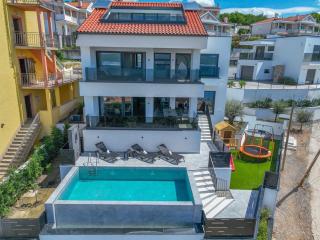 Vacay Villa Vista with heated pool - Crikvenica - 0
