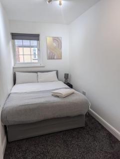 Coastal Haven 4 Bedroom - South Shields - 3