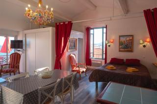 Maison sur la roche, vue mer exceptionnelle, quartier des peintres, calme, clim et wifi, parking privé, plages à pied - Collioure - 4