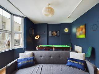 Pool Table Brighton 4 bed Flat for 6 guests Long Term Stays - Brighton & Hove - 6