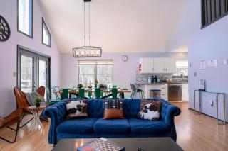 5 Bedroom Cozy Retreat Lakefront - Mount Zion - 8