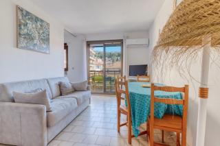 Lavandou - T2 in the city center - 200 m from the sea - Le Lavandou - 9