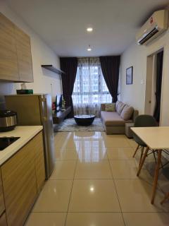I-City I-Suite Two Room Best Cozy BASRI PROPERTI - 5