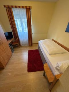 Hotel Bischoff - Baden-Baden - 4