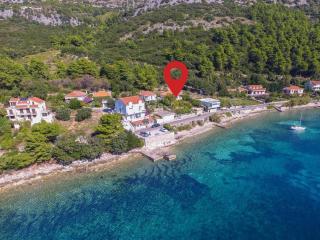 Bella Perna 3-Bedroom beachfront apartment - 0