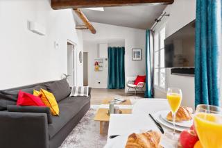 BnBNova - Eiffel Tower & Champ de Mars - 1BR - Paris - 7