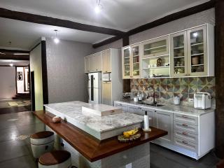Linda casa com cachoeira privativa, próximo a praia e para até 20 pessoas - Caraguatatuba - 9