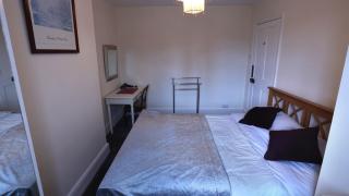 Charming 2BR Edwardian House in Market Town - 4