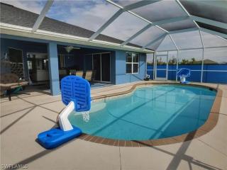 Heated Pool, Foosball & Pet Friendly - Villa Blue Oasis - Roelens - Matlacha - 0