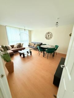 Central Hub Flat - 7