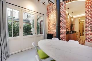 Le Marais Luxury & Trendy Apartment - 4