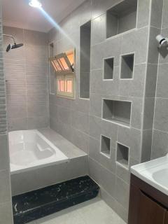 Villa for daily rent in Sheikh Zayed - Sheikh Zayed - 6