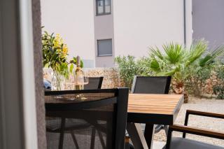 Sunny Mandre with terrace, 2 bedrooms, near beach - 4