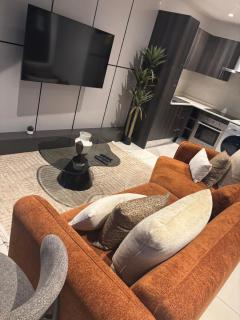 Sunway Luxury at Embassy Gardens - Cantonments - 8