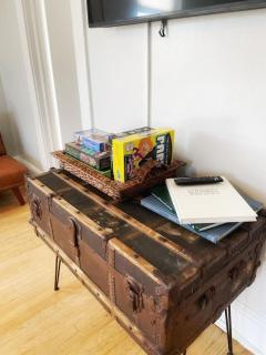 Chateau Blanc Yale Located Downtown - 2