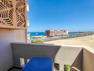 Sea view one bedroom apartment in Hurghada Dreams - 9