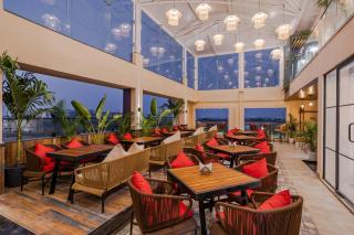 Hotel Golden Aura - Indore - 7