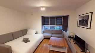 Remote Work Entire Flat 20min to Oxford St - Londra - 8