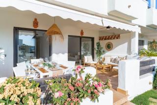 Apt. With Nice Terrace And Sea views - 4
