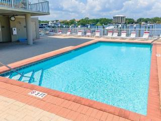 Palm Court Yacht Club 604 Sound View & Beach Access - Fort Walton Beach - 7