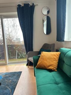 House In Gillingham Perfect for Short & Long Stays - Gillingham - 8