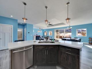Timeless Hive - Parowan - 9