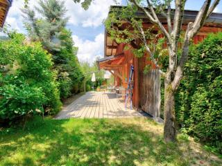 Chalet charmant avec terrasse au pied du Pleney, proche centre et parking - FR-1-524-89 - 8