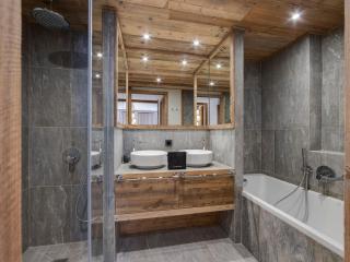 Appartement duplex à Val d'Isère, sauna, cheminée, 4 chambres en suite, parking, pour 8 personnes - FR-1-567-123 - Val dʼIsère - 7