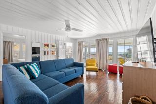 Steps to Crescent Beach 4BR2BA Sleeps 10 - Myrtle Beach - 1