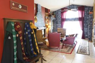 Magical 5-Bedroom Villa Near Universal's Wizarding World - 9