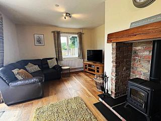Lower Pentre - Llanddewi Ystradenny - 6