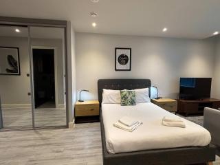 Stylish Studio in Bracknell with free Parking - Bracknell - 4