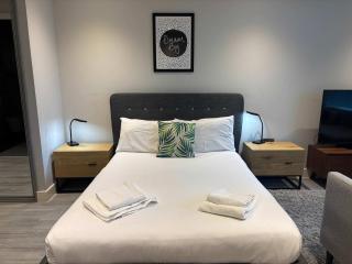 Stylish Studio in Bracknell with free Parking - Bracknell - 3