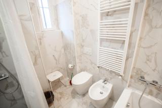 10 min to Duomo New Chic Apt, 20 min to Linate - Milan - 3