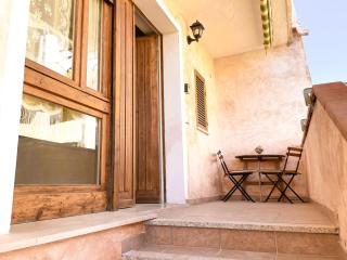 Bilocale ristrutturato vicino al centro e al porto - 1