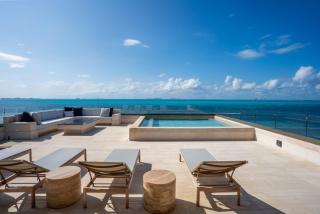 5BR Luxury Beachfront Penthouse w/ Private Pool - Isla Mujeres - 9