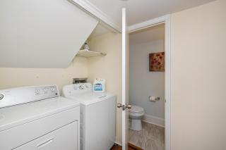 New! Special Intro Rate! Walkable, Fenced-In Yard - Charlotte - 2