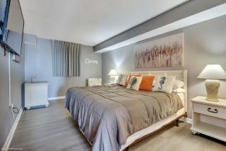 Updated 1 BR Oceanfront Condo in Baywatch! - 9