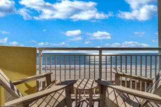 Updated 1 BR Oceanfront Condo in Baywatch! - 6
