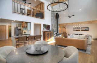 SF Riverfront Retreat - 0