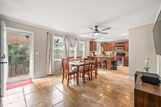 The Rhitreat, 2BR, 10 Min to Downtown & Airport - 6