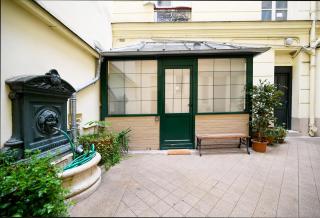 Charming Studio for Two - Paris - 3