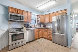 Sandpiper 1C- Stylish Gulf-side affordable - 2